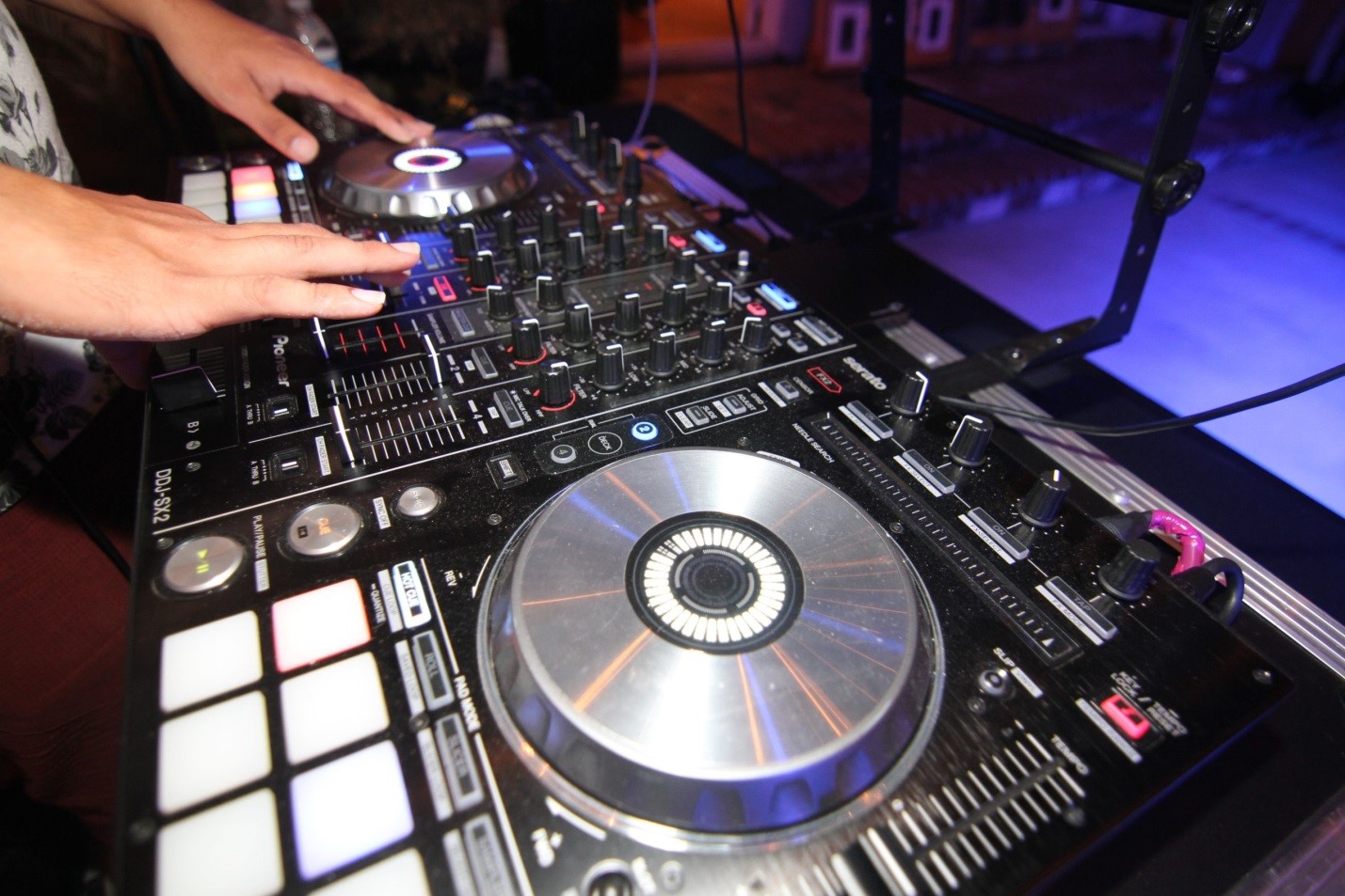 Behind the Decks: A Look into the World of Corporate DJs in Las Vegas